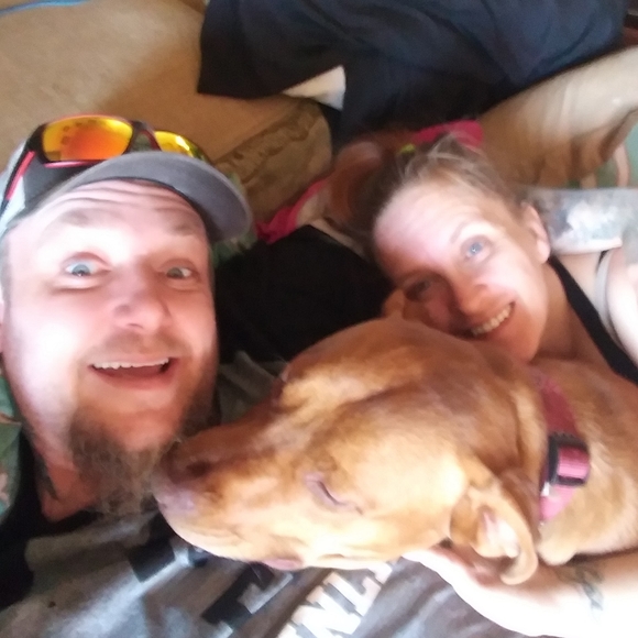 Not for sale..but my clothes are 😉 - Picture 2 of 3